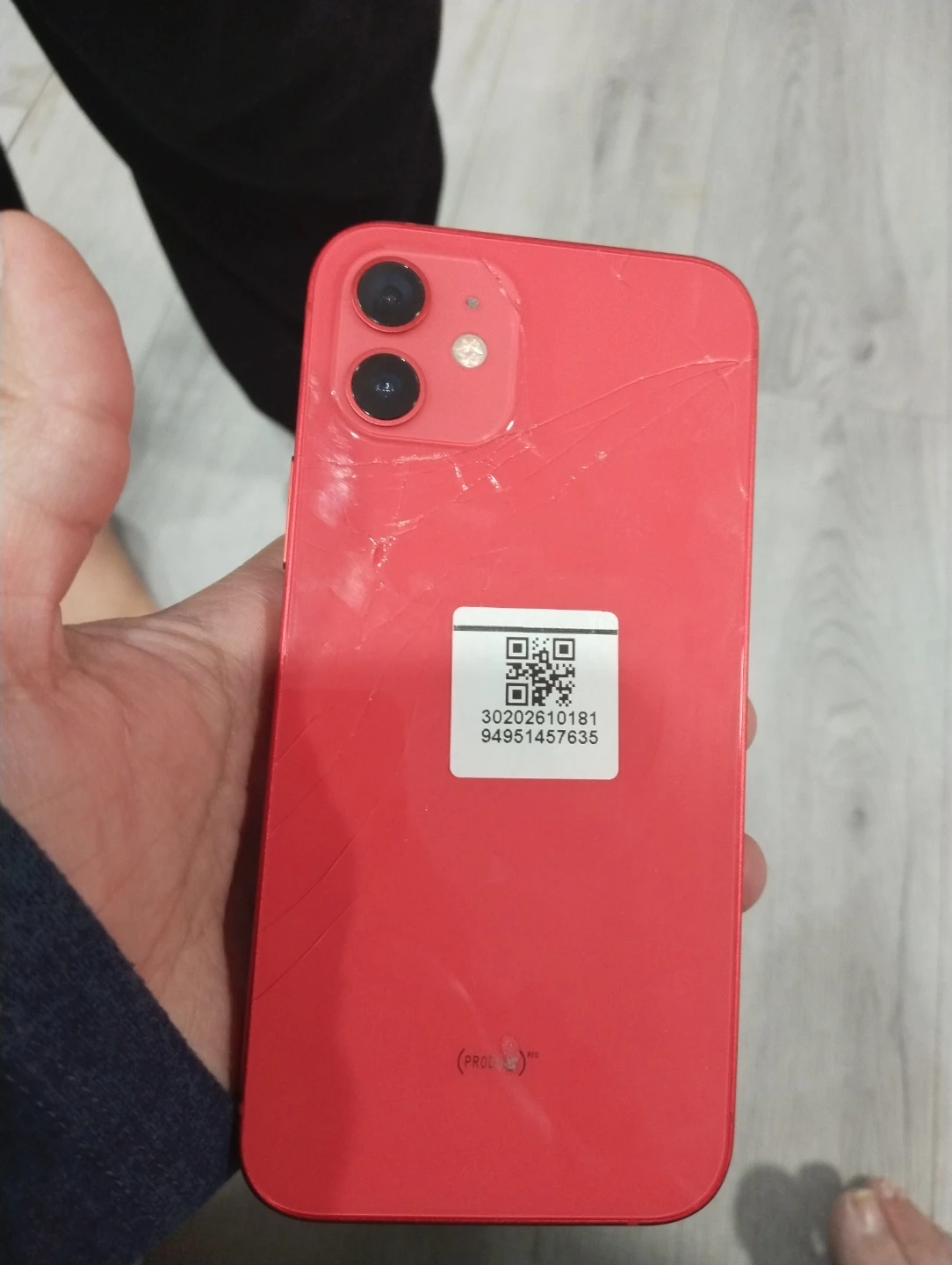 iPhone 12 64GB Red – Cracked Back Glass, Works Properly - photo 2