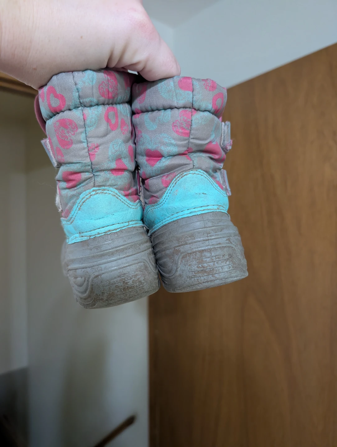 Children's Size 10 Heart Pattern Winter Boots - photo 4