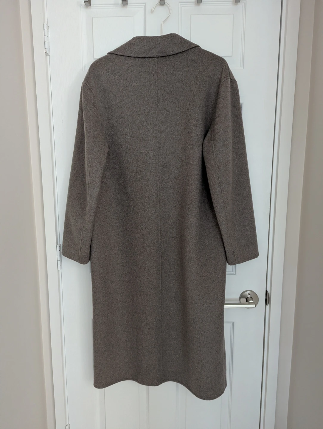 Aritzia The Only Coat - Taupe - Size Medium - photo 2