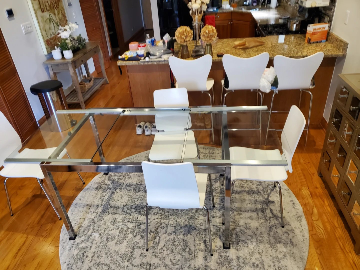 Modern glass dining table with expansion leaves - photo 3