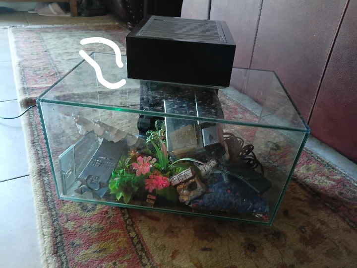 Glass Aquarium Tank with Filter/Light Base - photo 4