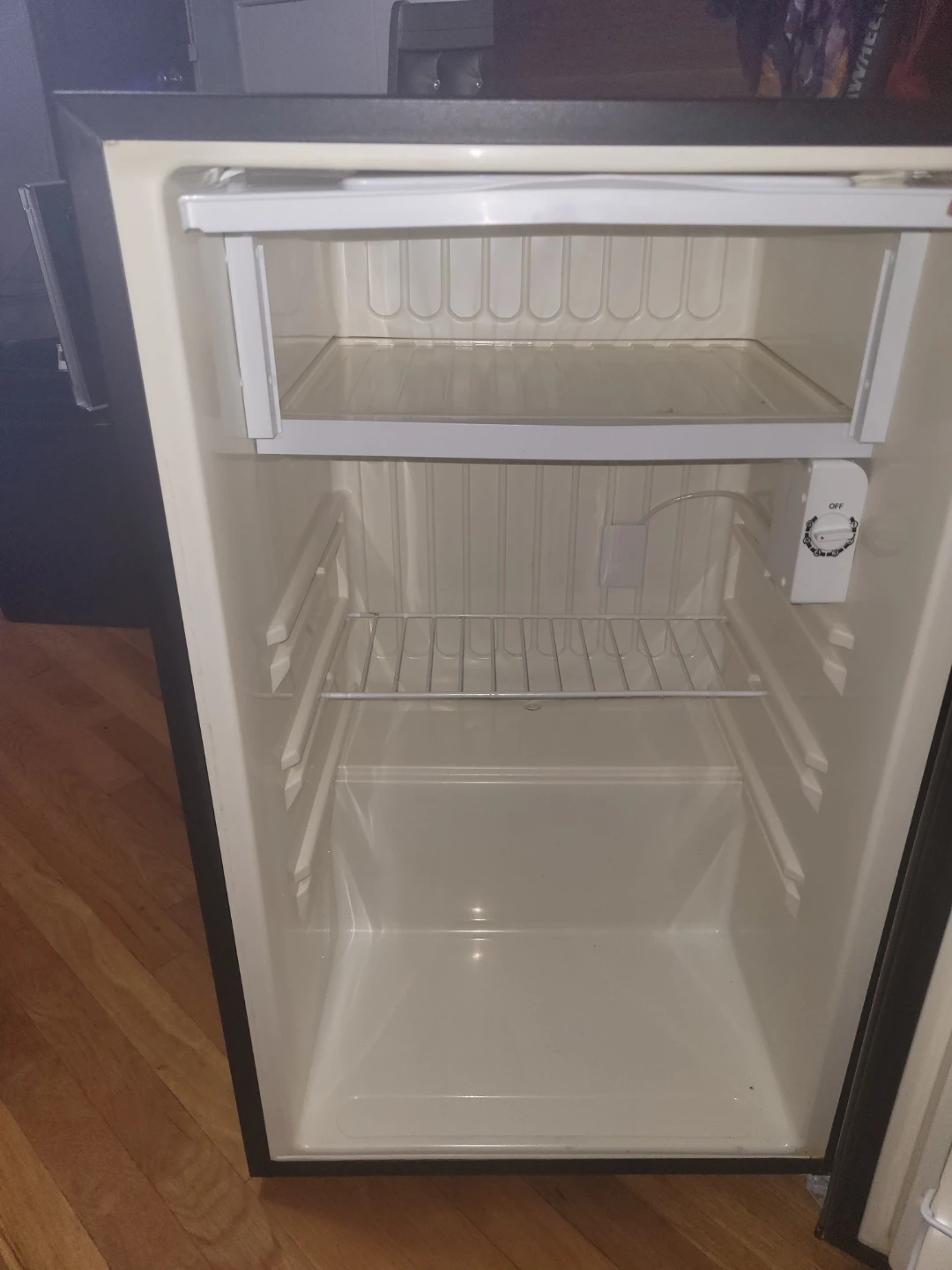 Avanti Compact Mini Refrigerator - photo 2