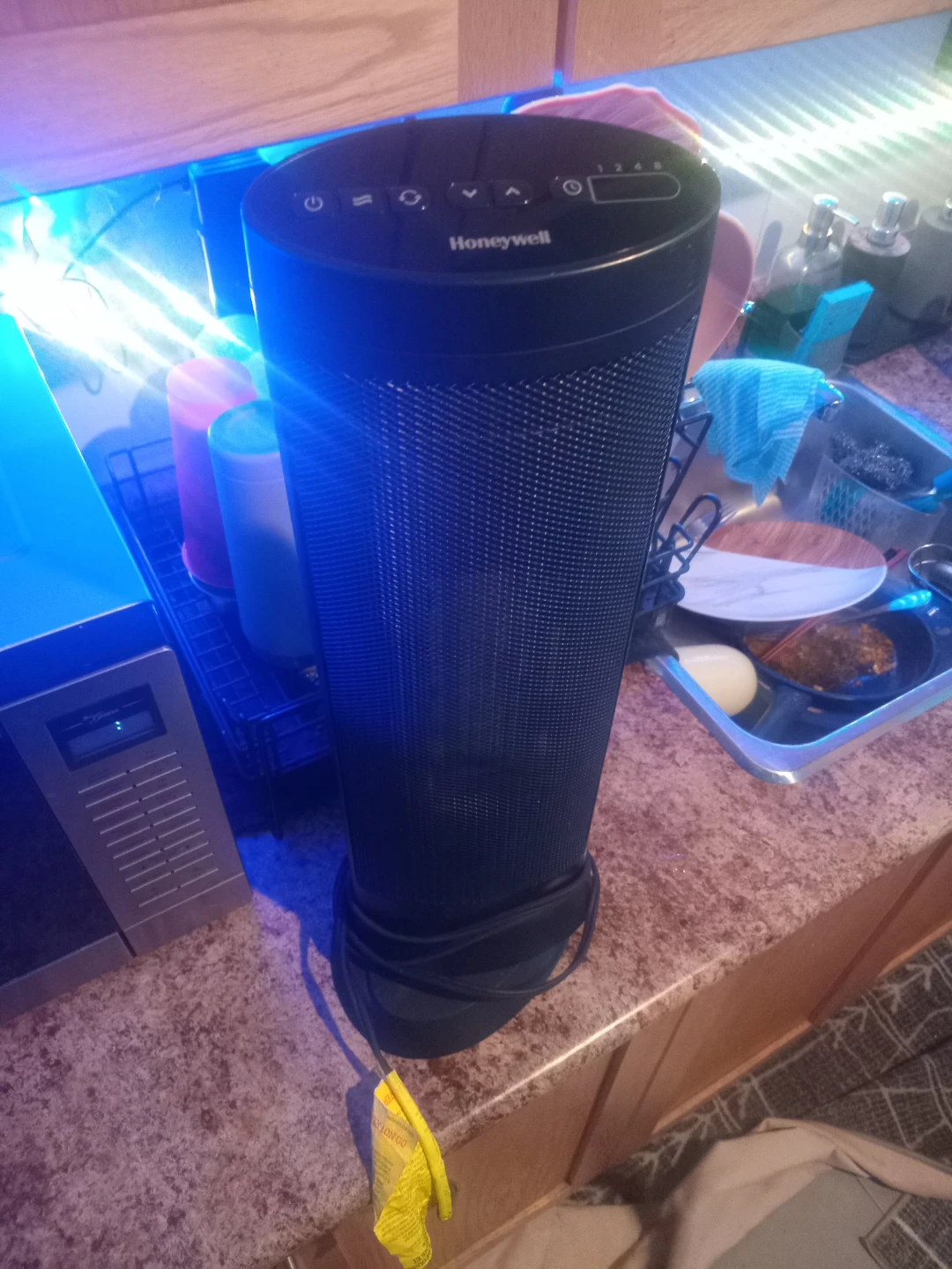 Honeywell Compact Tower space heater
