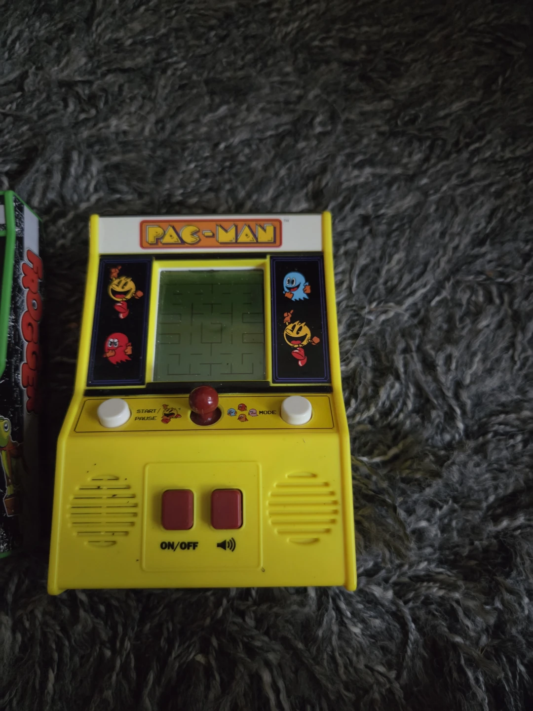 Mini Arcade Games Frogger and Pac-Man - photo 3