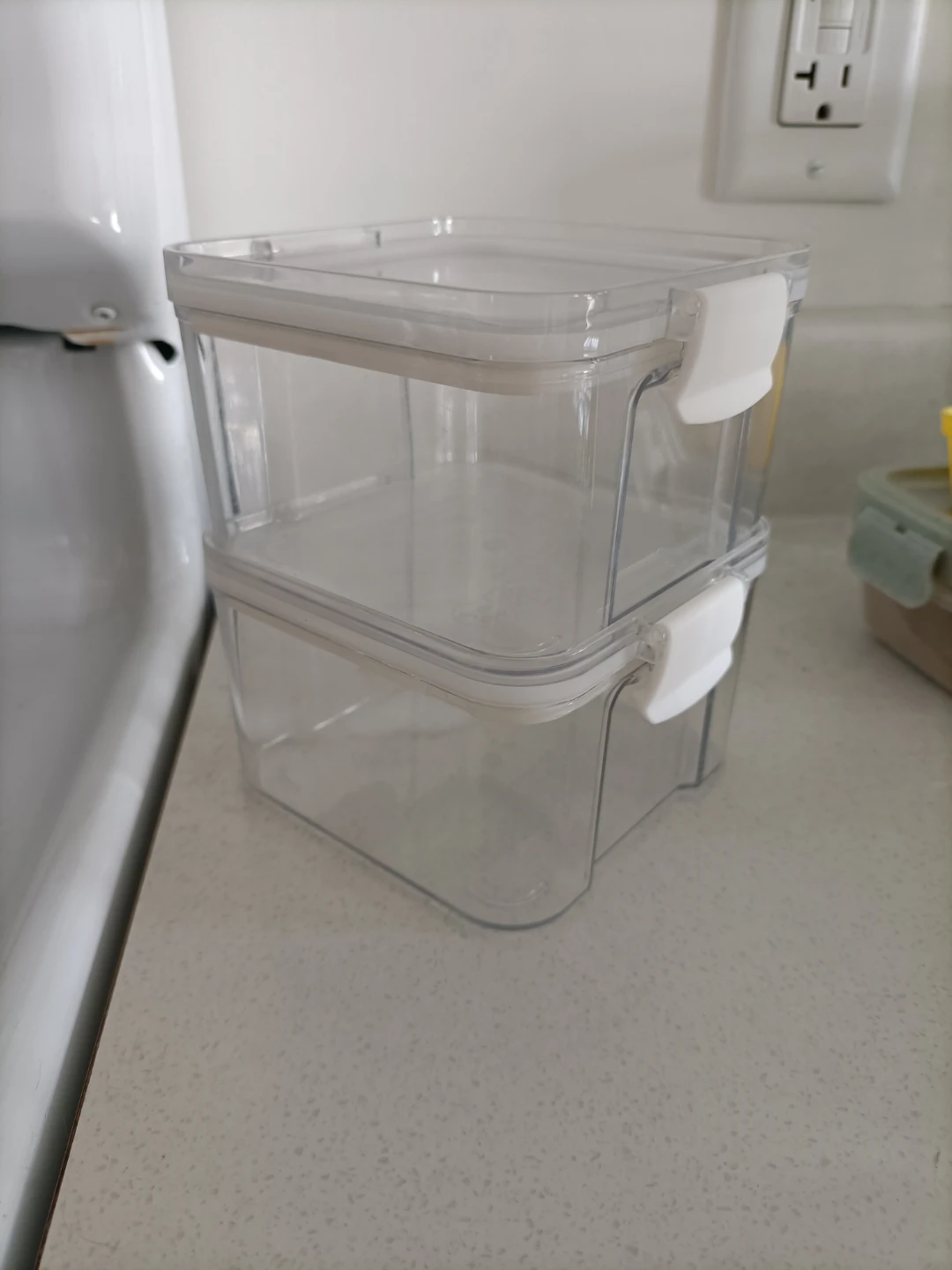 Stackable Clear Plastic Food Storage Containers