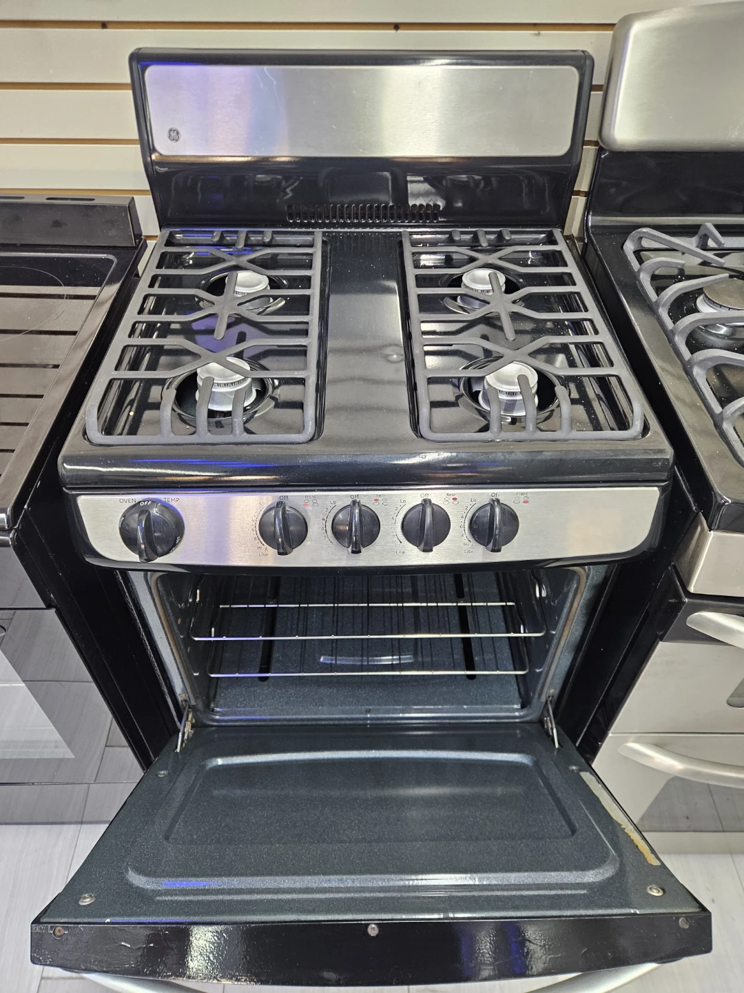 GE Gas Range Stove