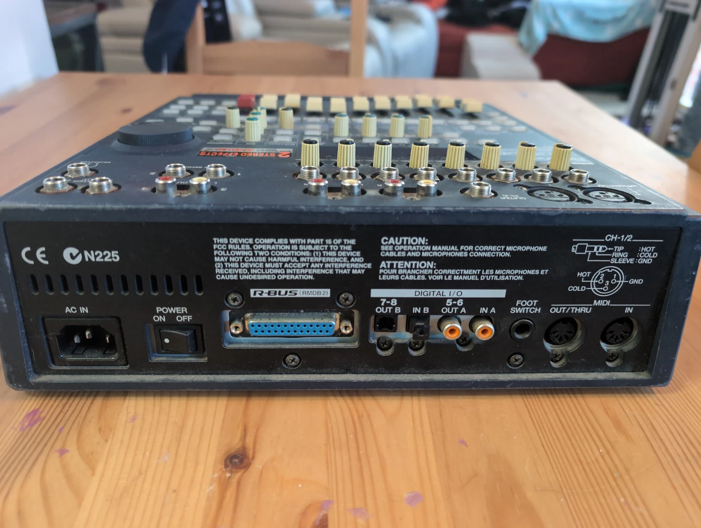 Roland VM-3100 Pro V-Mixing Station - photo 2