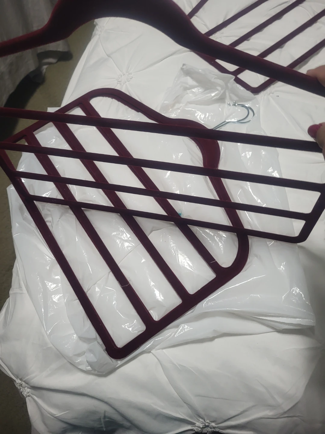 3 sets of velvet hangers - photo 2