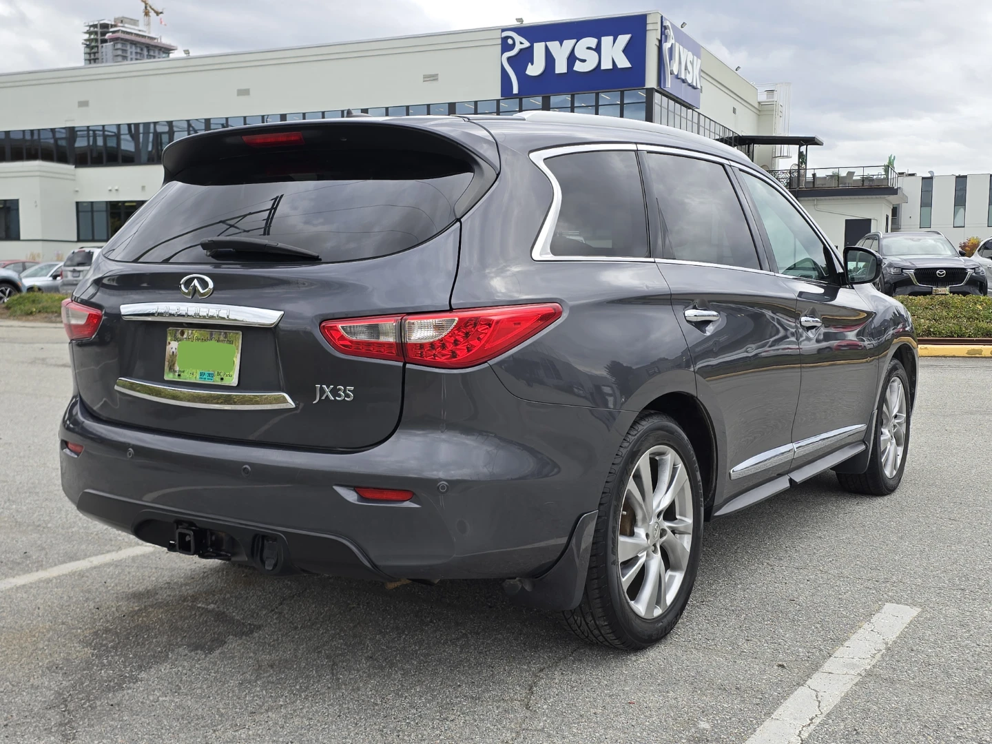 Infiniti JX35 SUV - photo 4