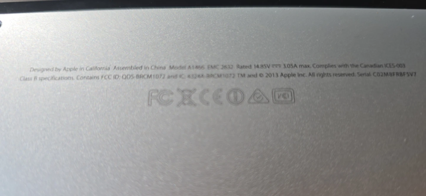 Apple MacBook Air 13-inch Mid 2013 - photo 4