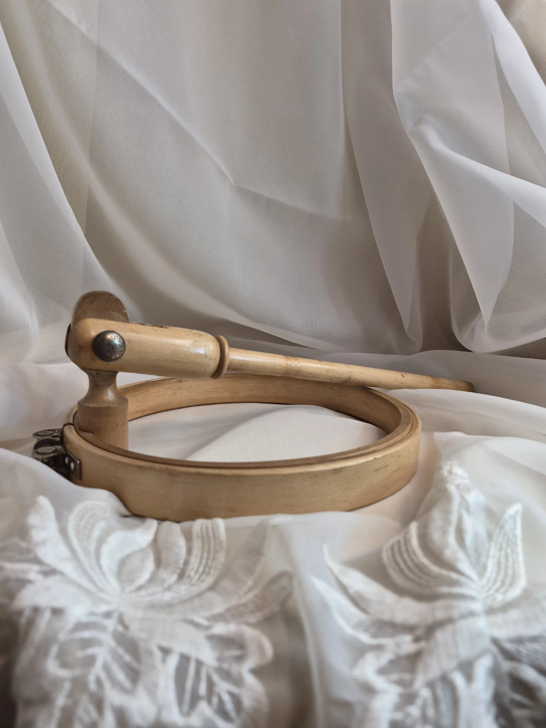 Vintage 7" Embroidery Hoop... - photo 4