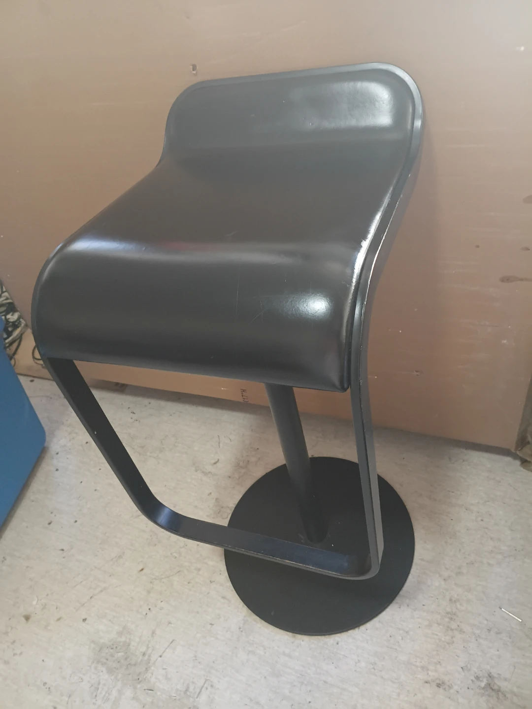 Lapalma leather barstool