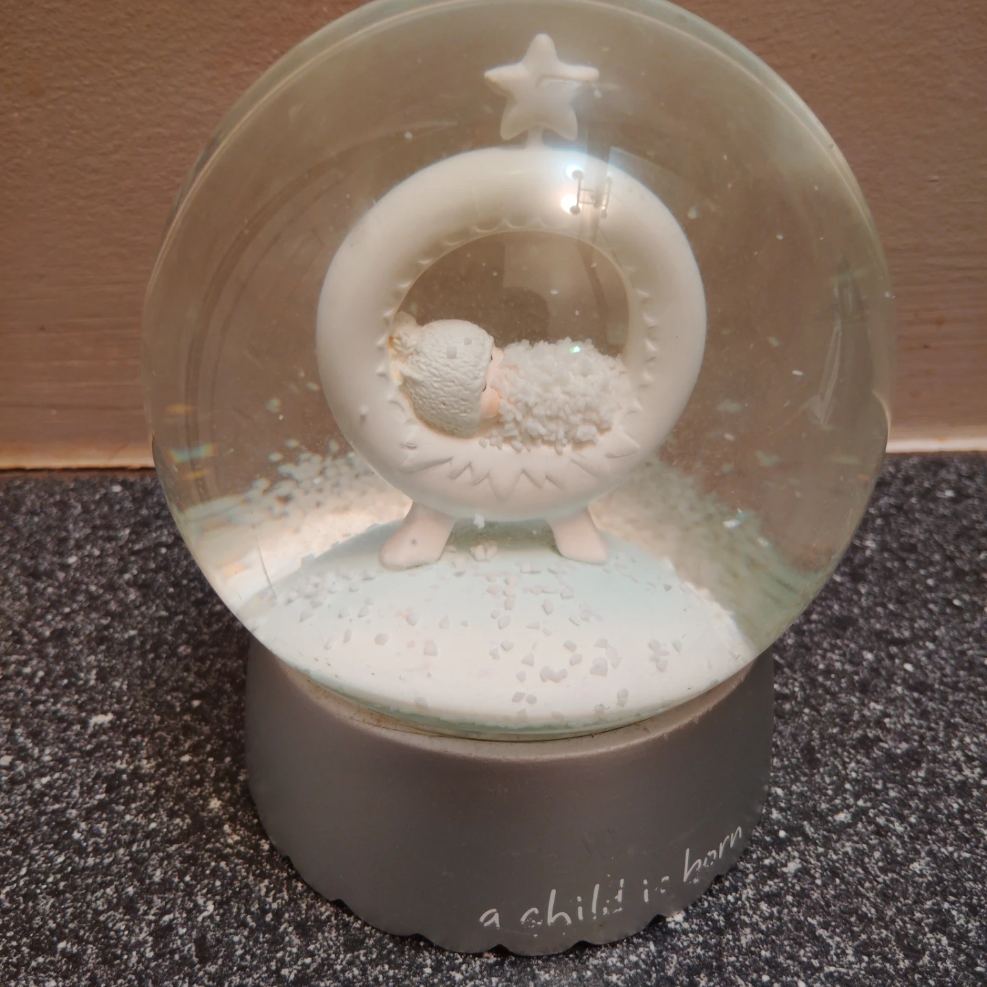 Department 56 "A Child Is Born" Christmas Holiday Snow Globe - photo 2