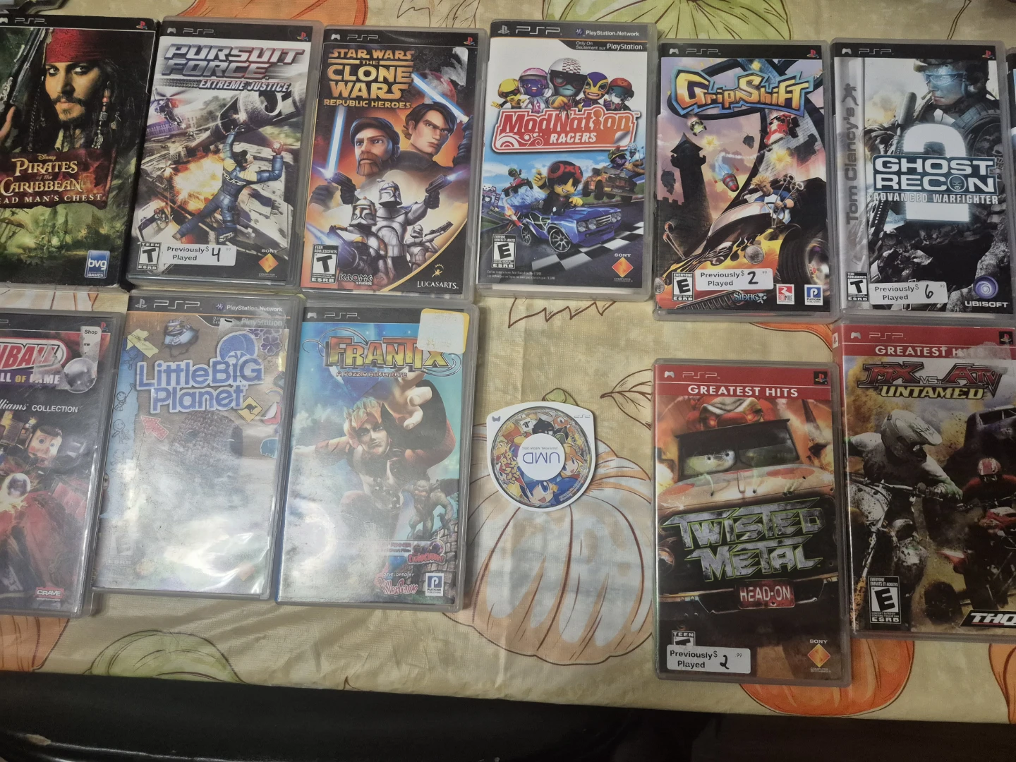 Sony PSP Bundle with Console and Assorted Games - photo 3