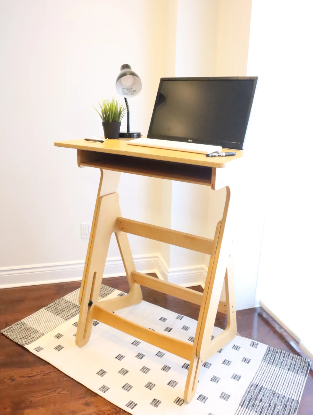 Jaswig StandUp height adjustable desk - photo 2