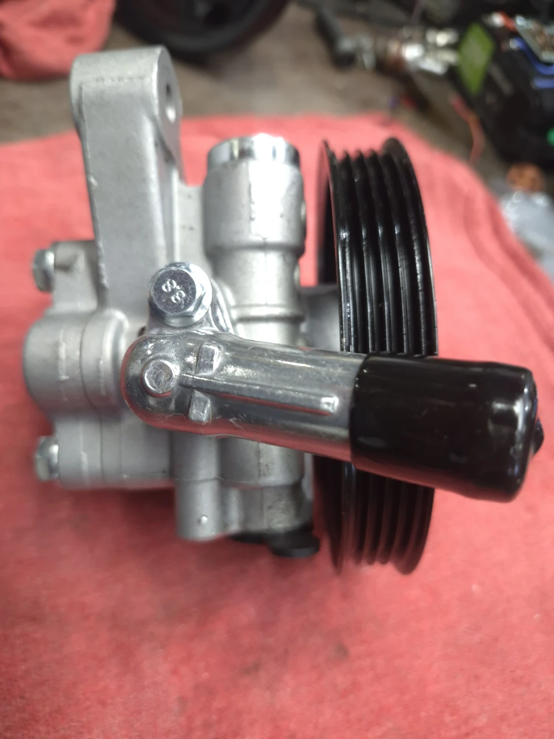 Magax Power Steering Pump 56110P8EA01