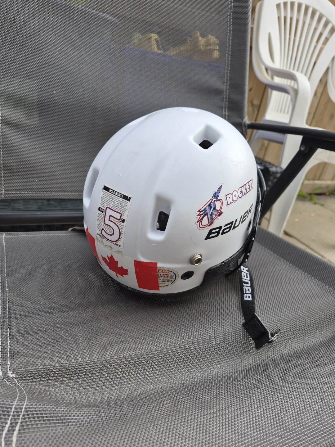 Bauer TH20 Child's Hockey Helmet - photo 2