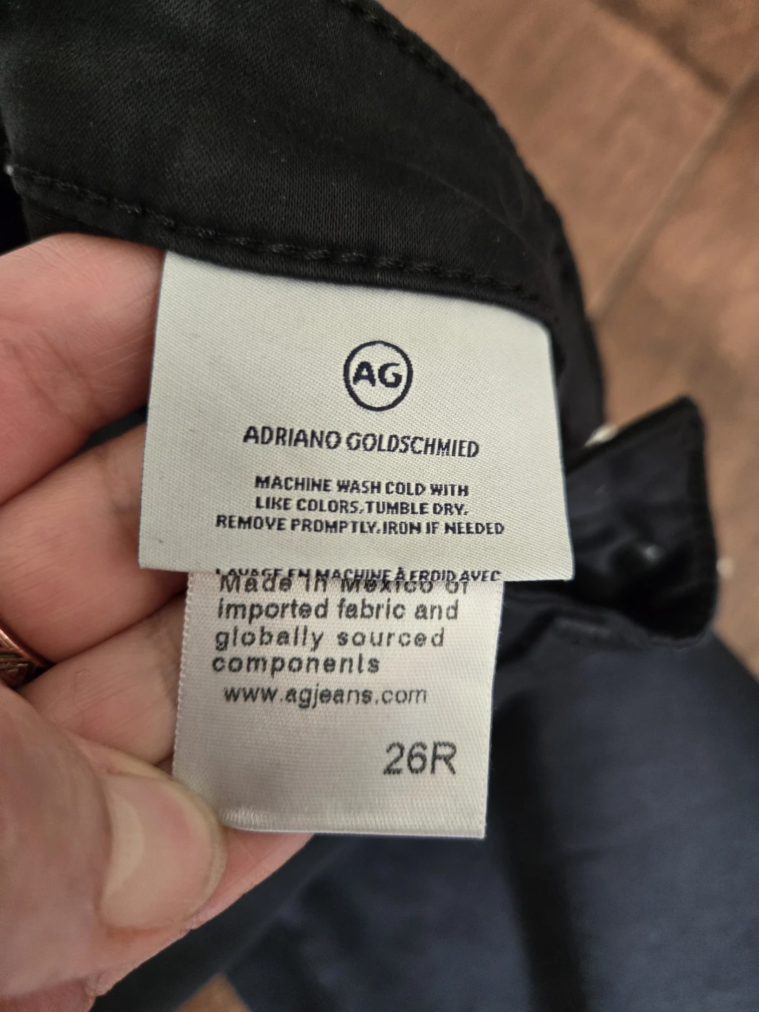 AG skinny jeans size 26 - photo 4
