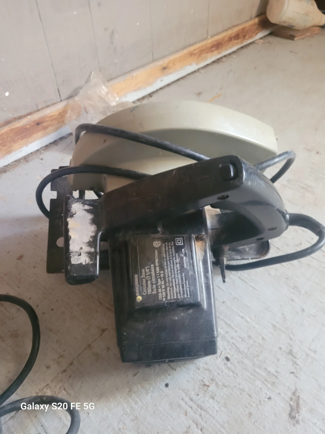Black & Decker 7 1/4" Circular Saw - photo 3