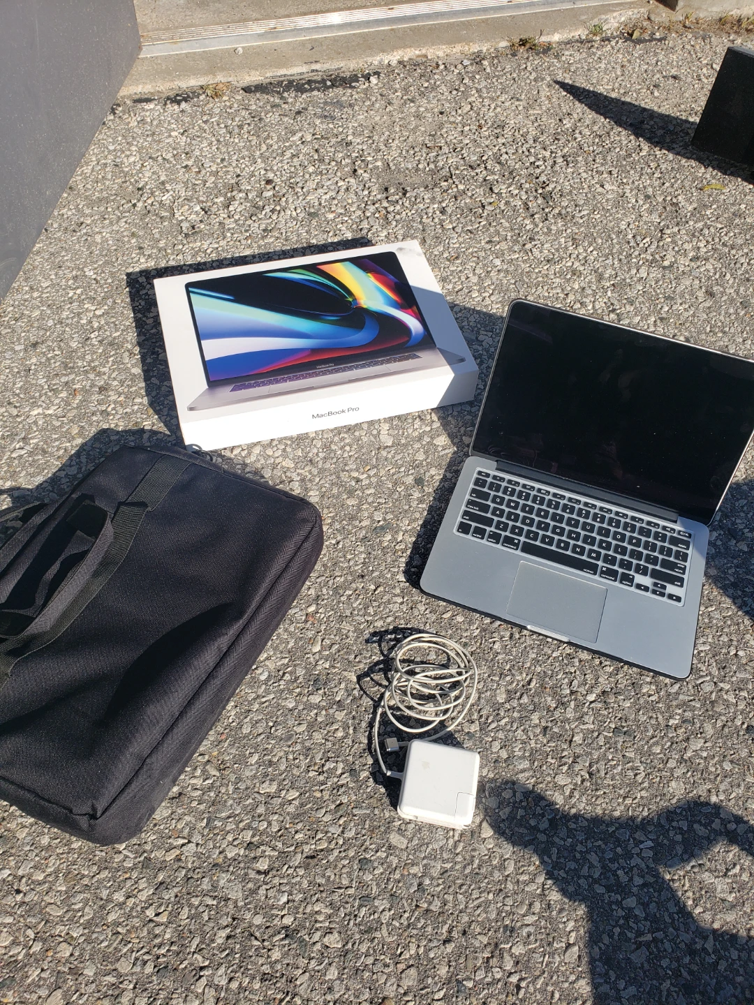 Apple MacBook Pro 16-inch (A2141)
