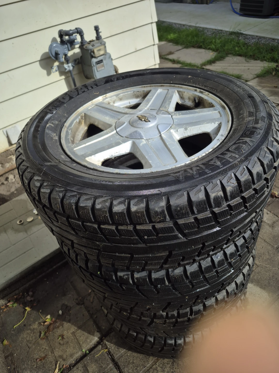 Set of 4 Yokohama Ice Guard Tires - photo 2
