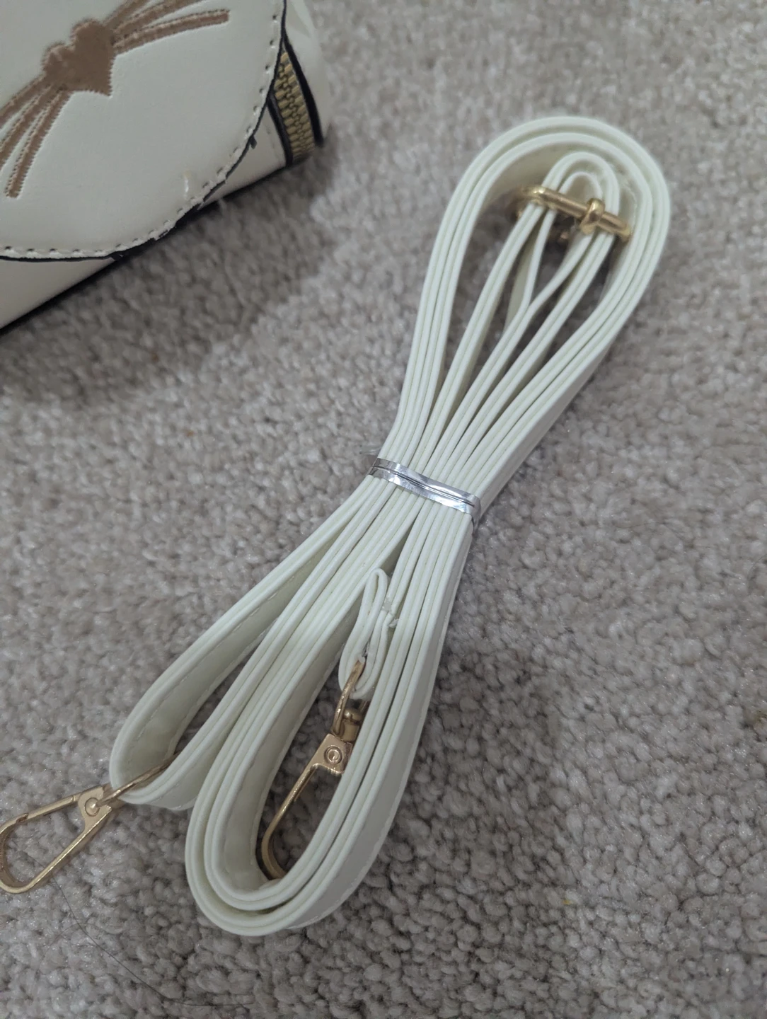 Dantasty White Cat-Themed Handbag - photo 2