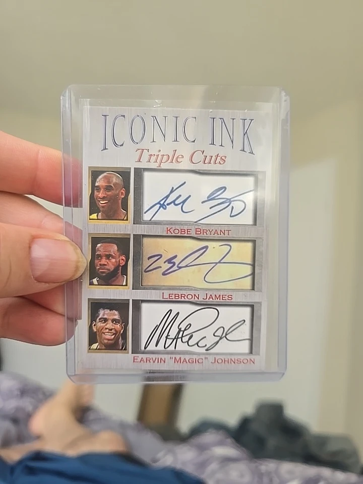 Iconic Ink Triple Cuts Collectible Card . / - photo 2