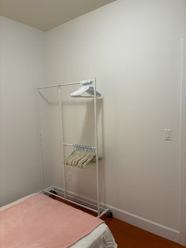 1bed 1bath | for rent $900 monthly - photo 3