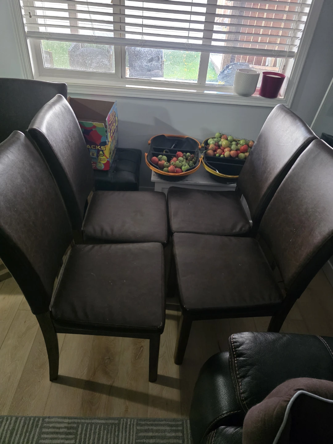 Set of 6 dark brown dining chairs