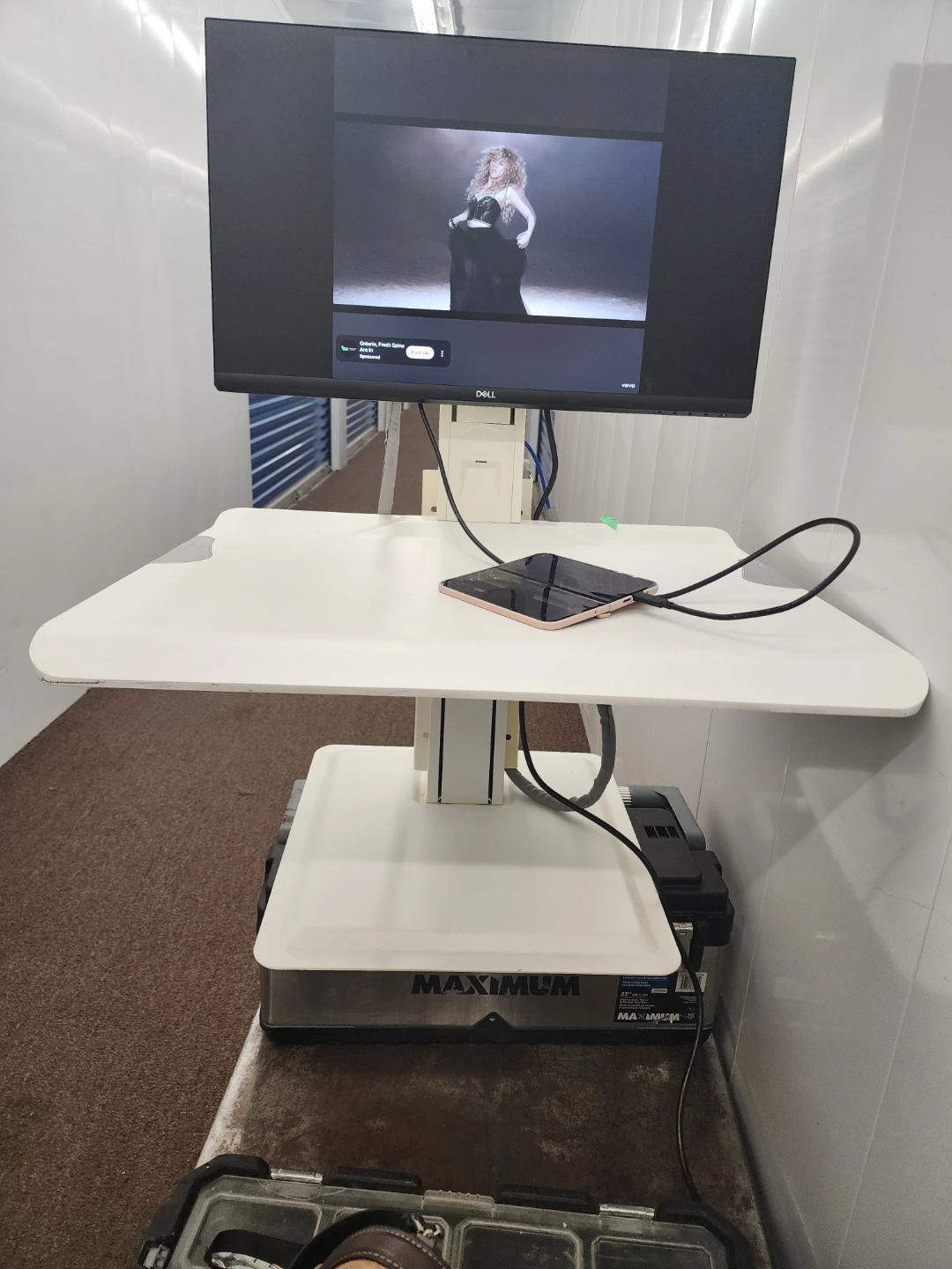 Dell Monitor on Adjustable Stand - photo 4