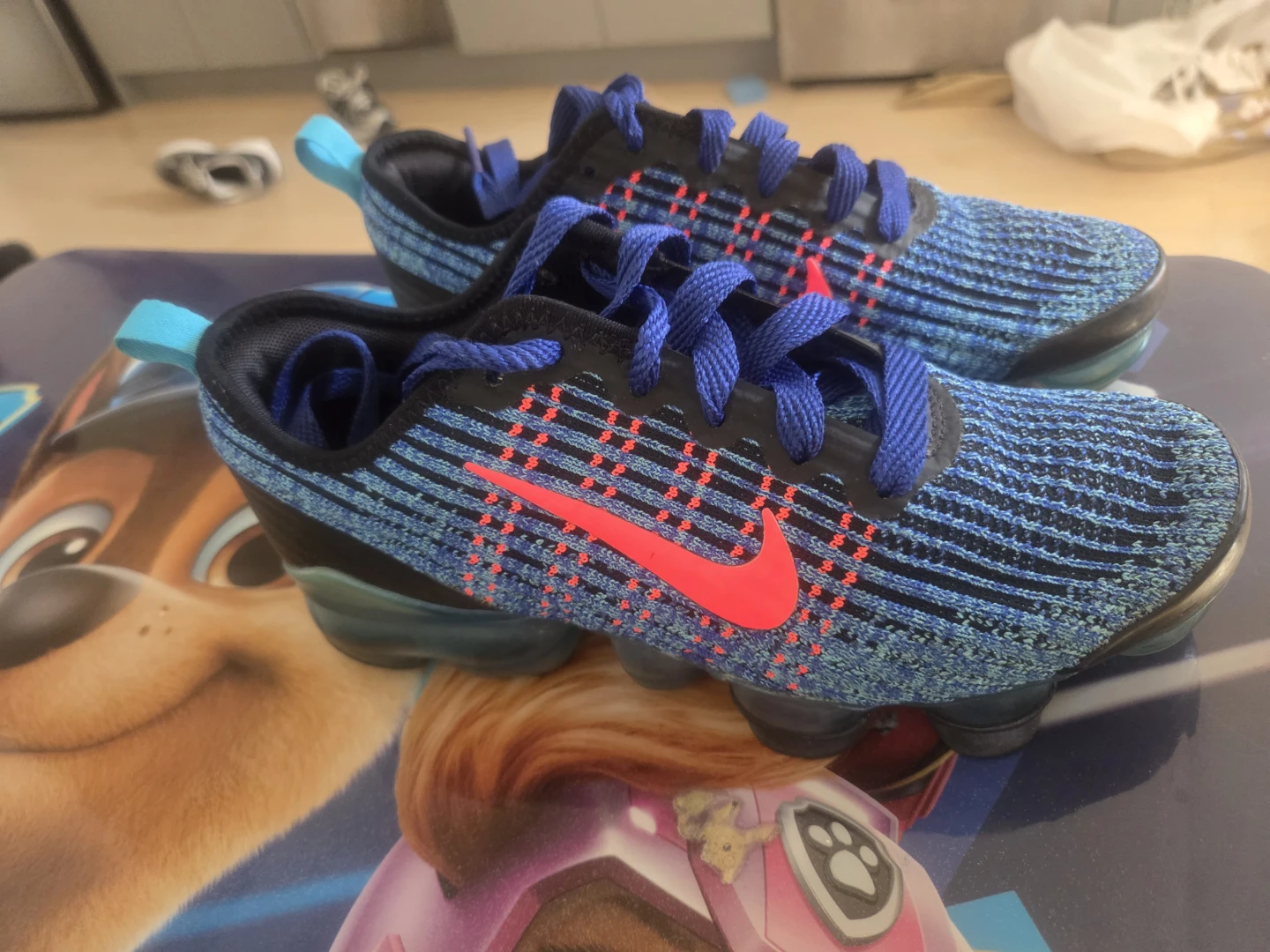 Nike Air VaporMax Flyknit Running Shoes - photo 3