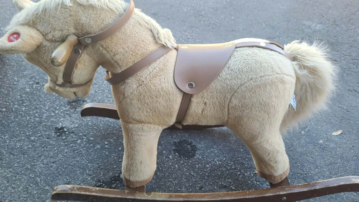 Kids rocking horse - photo 2