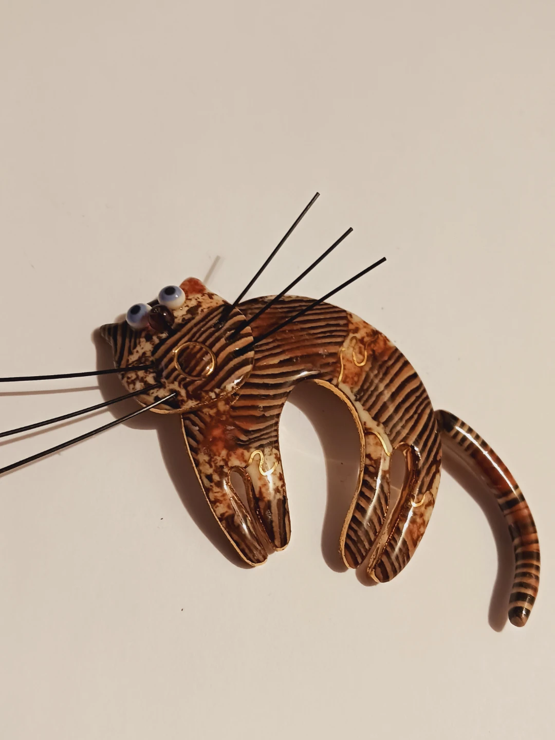 Gorgeos Vintage Articulated Striped Cat Brooch - photo 2