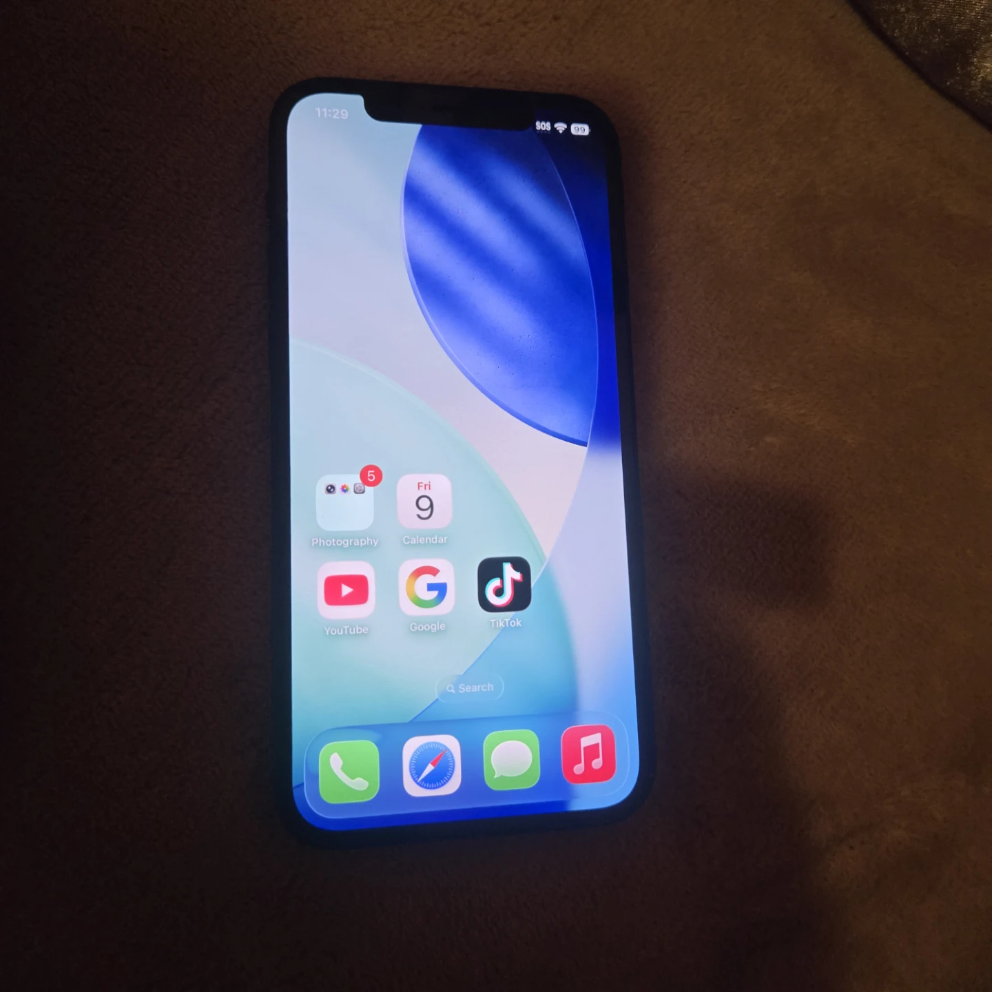 Iphone 12.