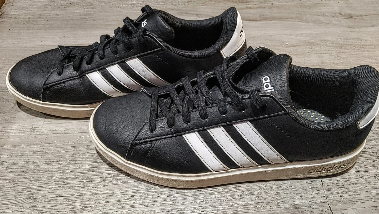 Adidas Men's Sneakers Black/White Size 12 - photo 2