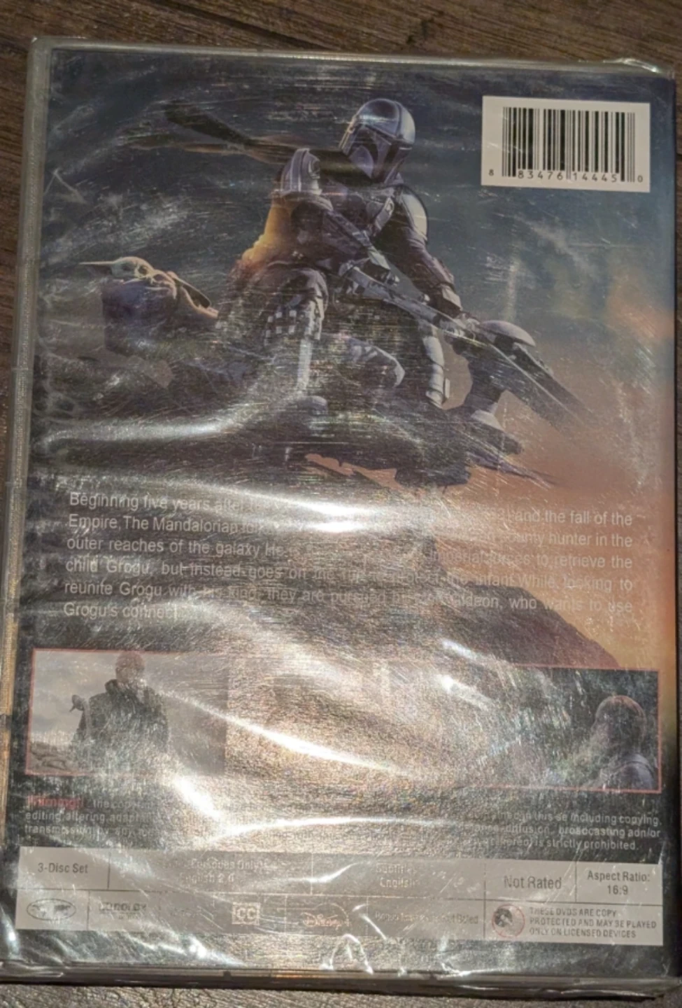 Brand new Star Wars The Mandalorian Season 1 DVD - photo 2