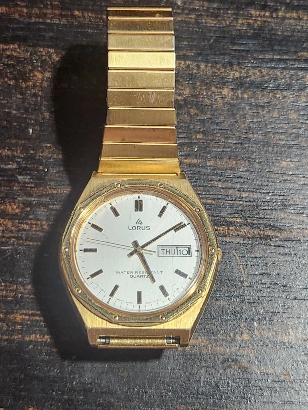 Vintage 1980s Lorus Quartz Day-Date (Y143-8010) . - photo 4