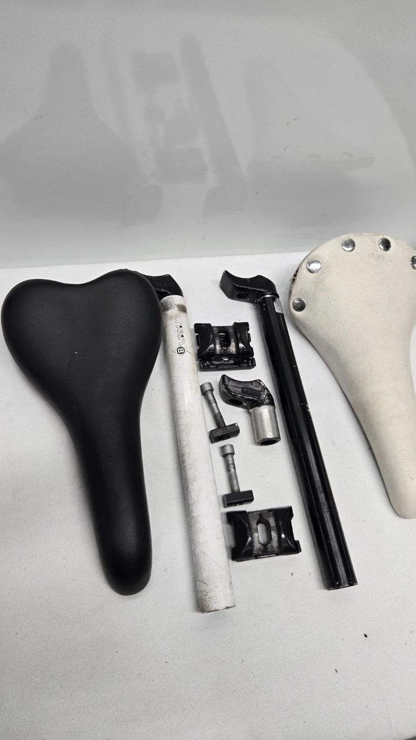 Velo Bicycle Saddle/Seat Set of 2 Black & White Saddles - photo 3