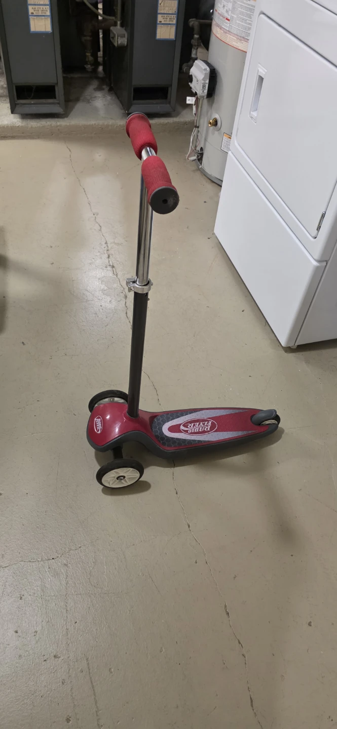 Radio Flyer Kids 3-Wheel Scooter