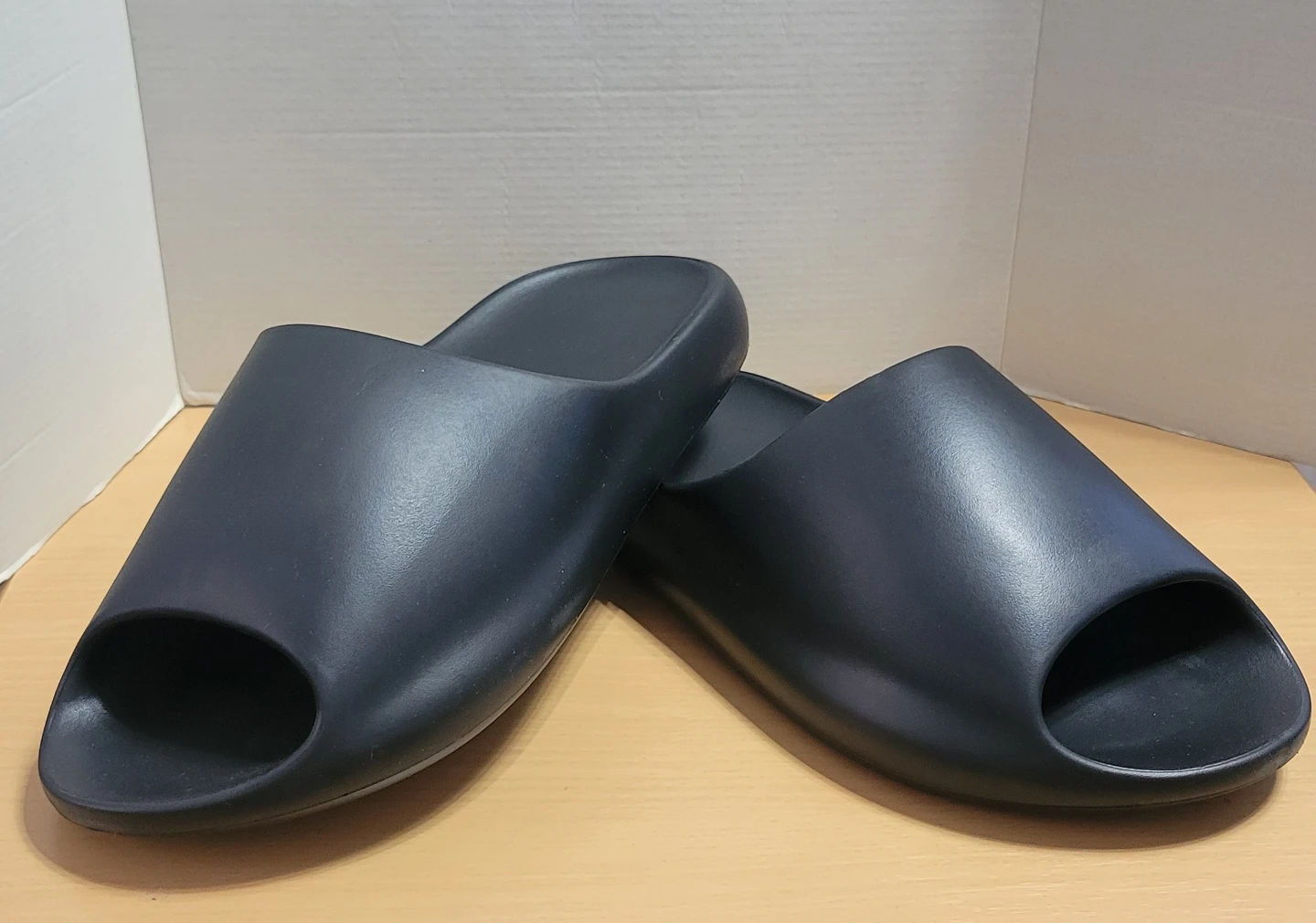 Yezzy slides size 5 - photo 3