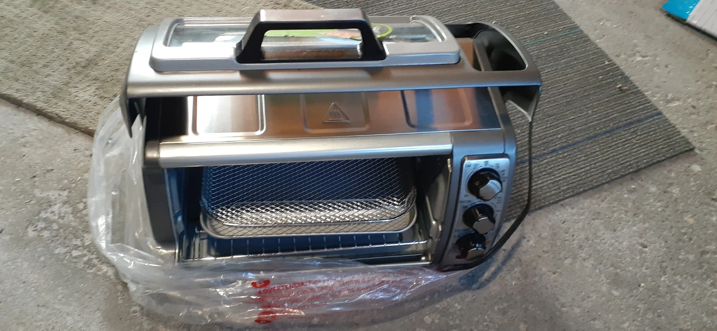 Hamilton Beach Easy Reach Sure-Crisp Air Fry Toaster Oven