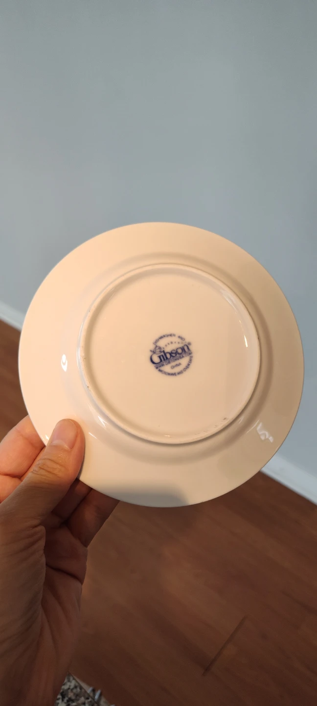 Two Gibson White Saucers - photo 3