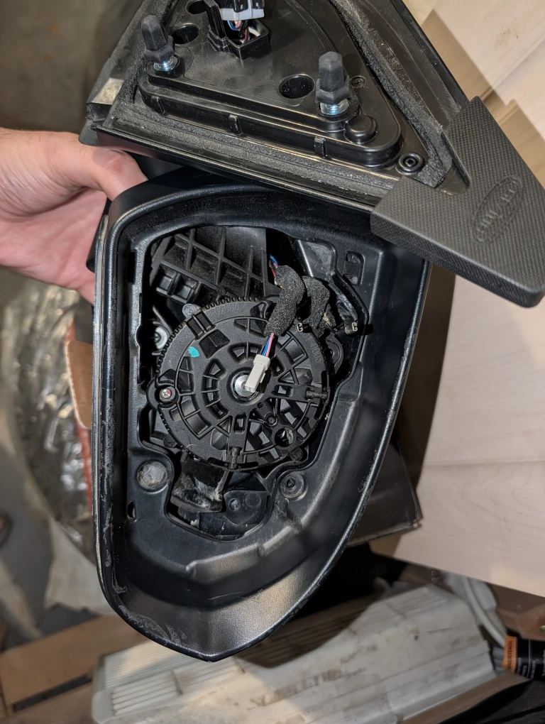 2019-2020 Hyundai Elantra Passenger Mirror Assembly (OEM)
