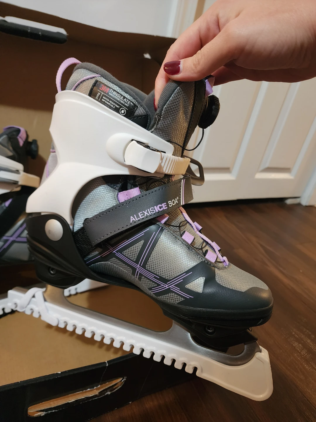 Women's ice skates size 9 - photo 2