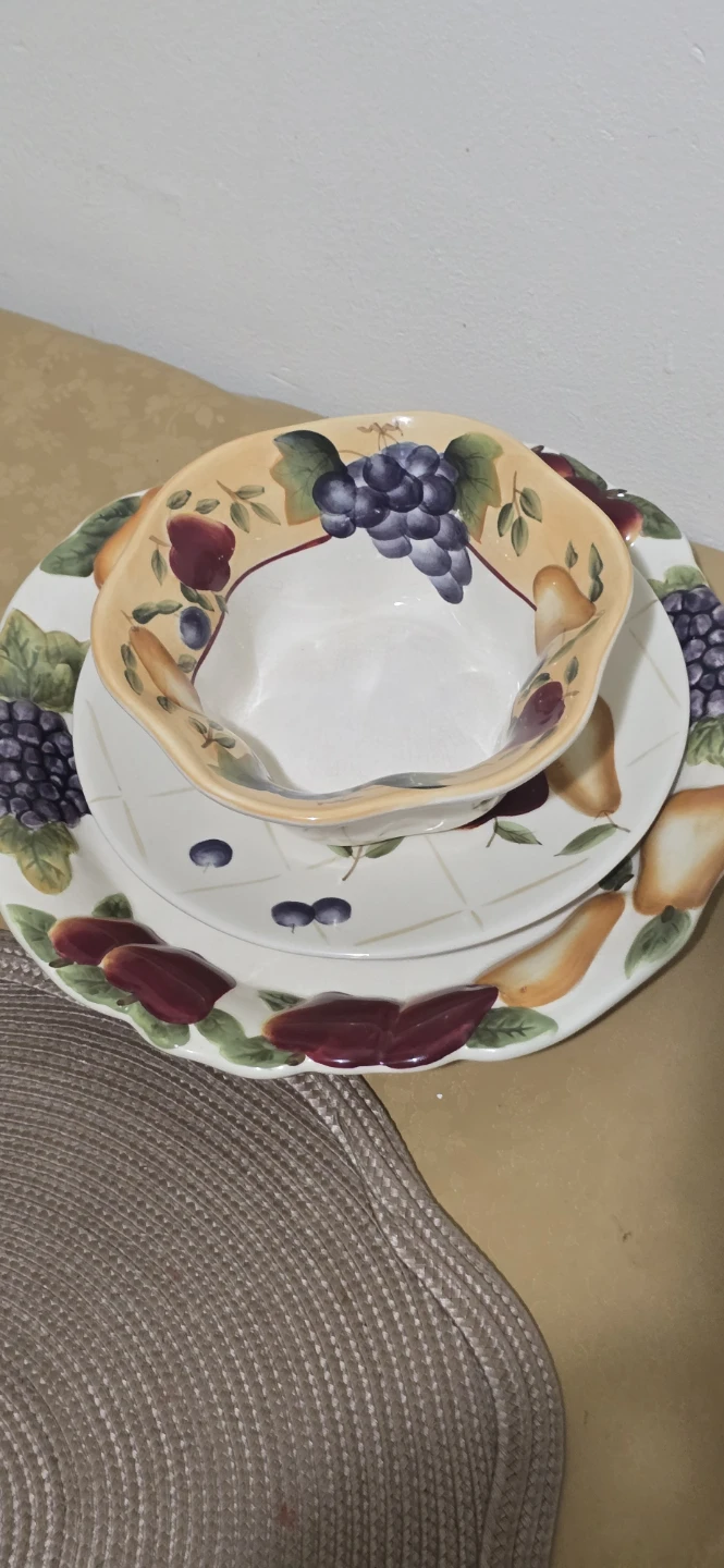 Home Interiors Sonoma Villa Fruit Plate and Bowl Set