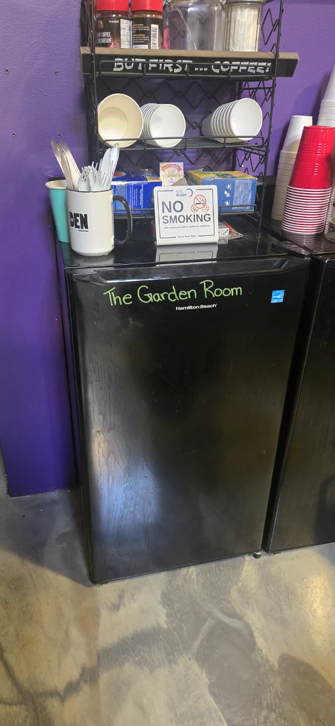 Hamilton Beach Compact Refrigerator
