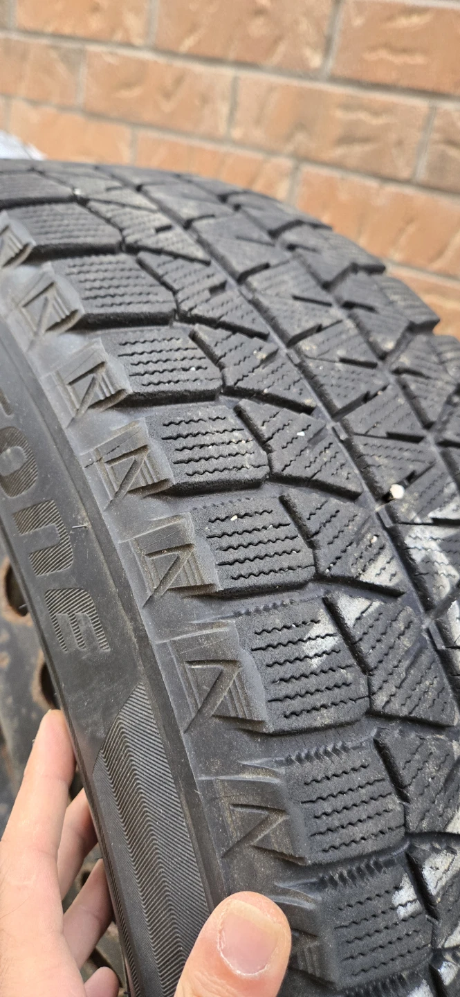 Bridgestone Blizzak 225/65R17 Winter Tires - photo 3