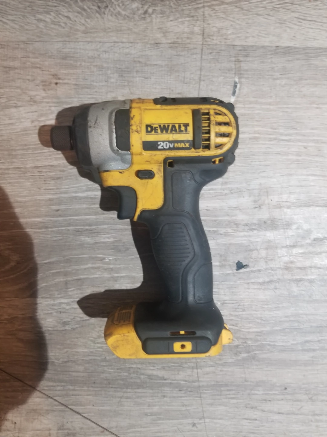 DEWALT DCF885 20V Max Cordless Impact Driver
