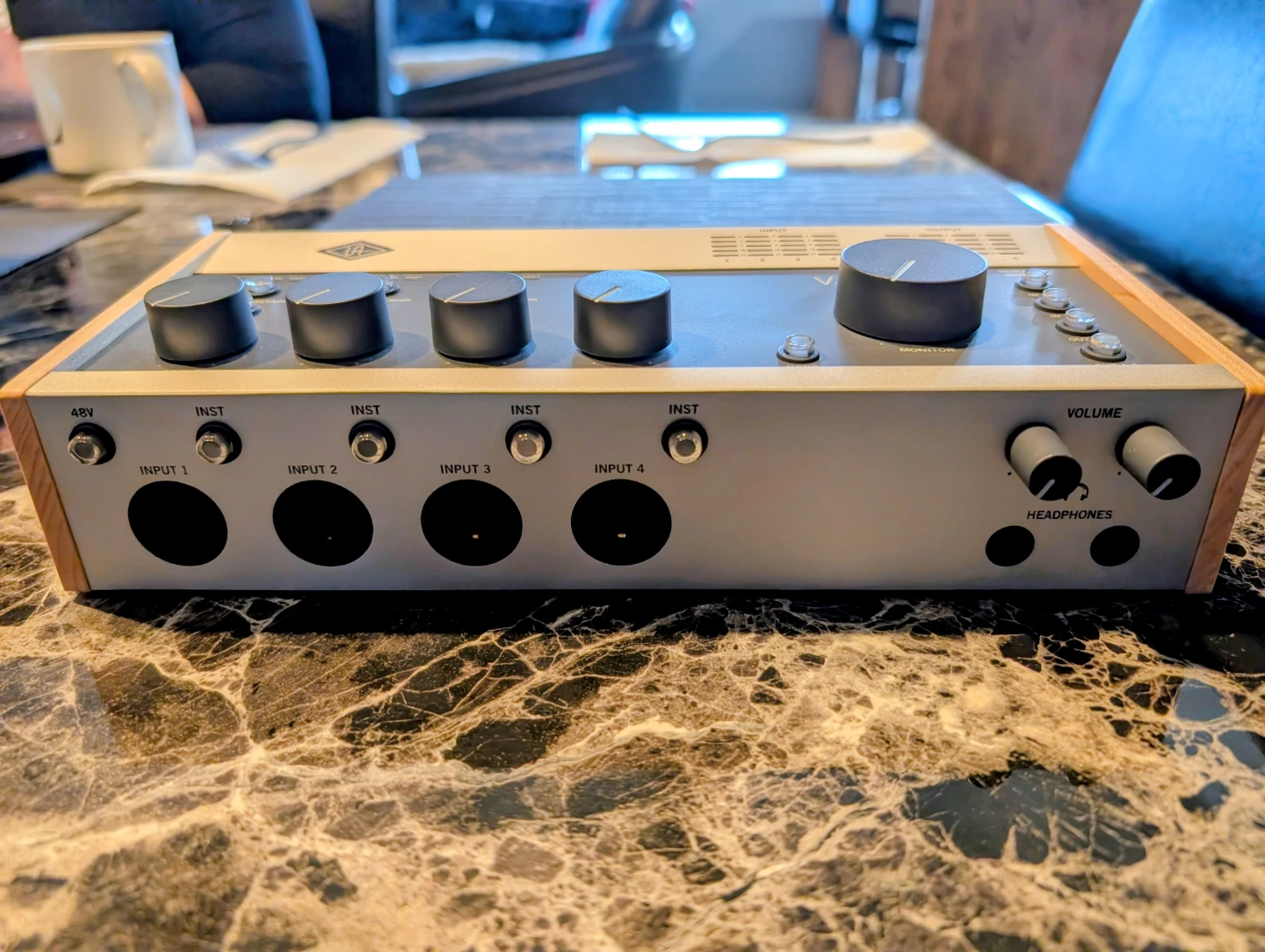 Universal Audio Volt 476P USB Audio Interface - photo 3