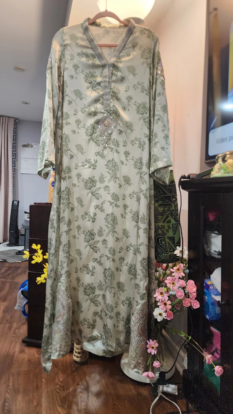 Floral embroidered long tunic